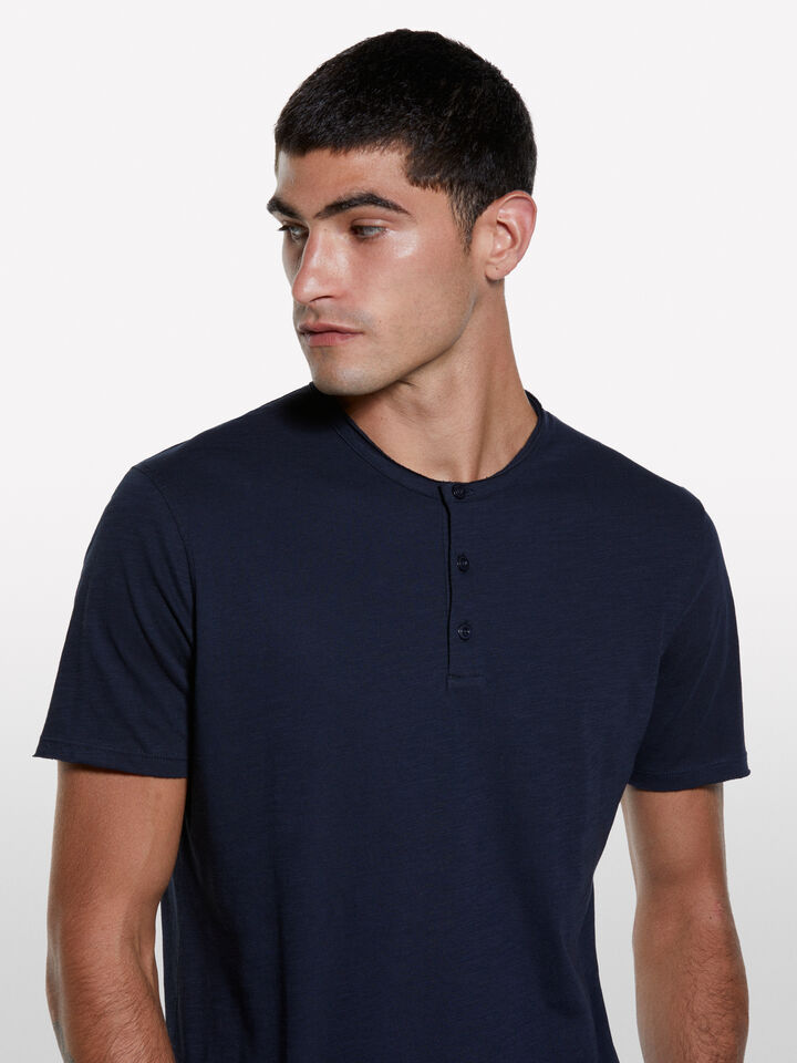 Dark blue Henley t-shirt - men's short sleeve t-shirts - Dark Blue | Sisley image number 4